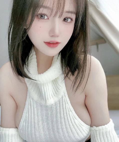 欧美翘臀美女高清图片_蓝光高清电影在线