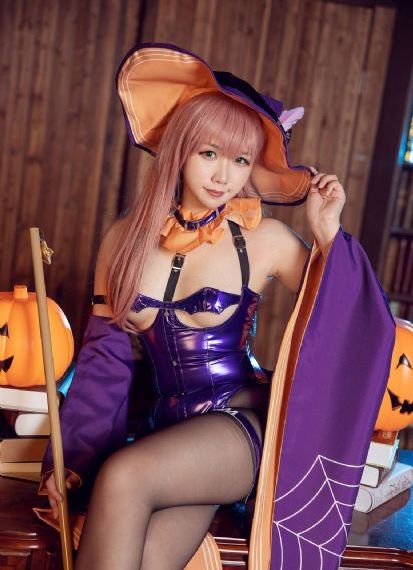 丰满大屁股熟女视频_剧情片高清完整版