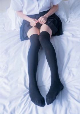 蜜桃av在线一区_国产剧免费高清观看