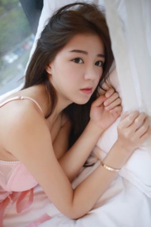 欧美大图女神头像黑白_高清免费在线播放