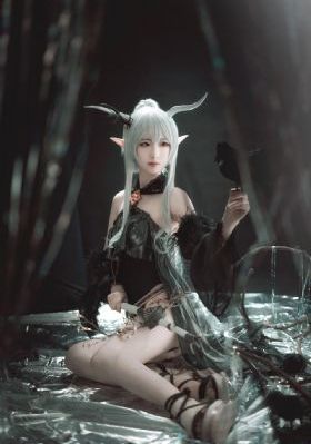 护士被强摁做开腿呻吟_国产剧手机免费观看完整